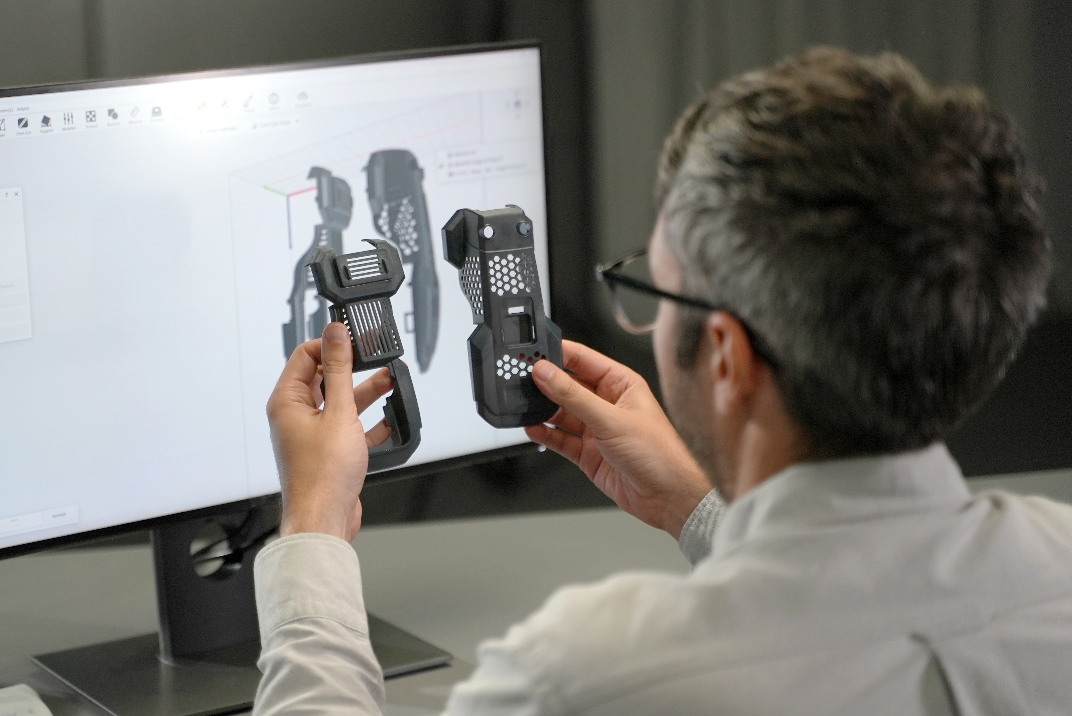 SLS 3D打印机支持的TPU材料，让鞋垫具备更高弹性与透气性