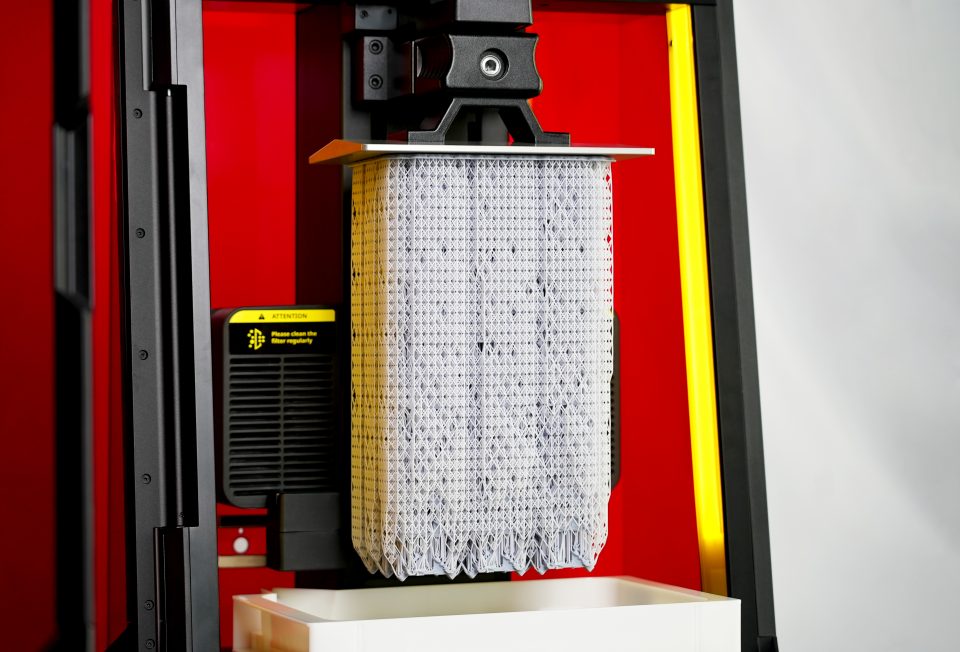 Raise3D E2 在食品包装瓶盖模具开发中的应用