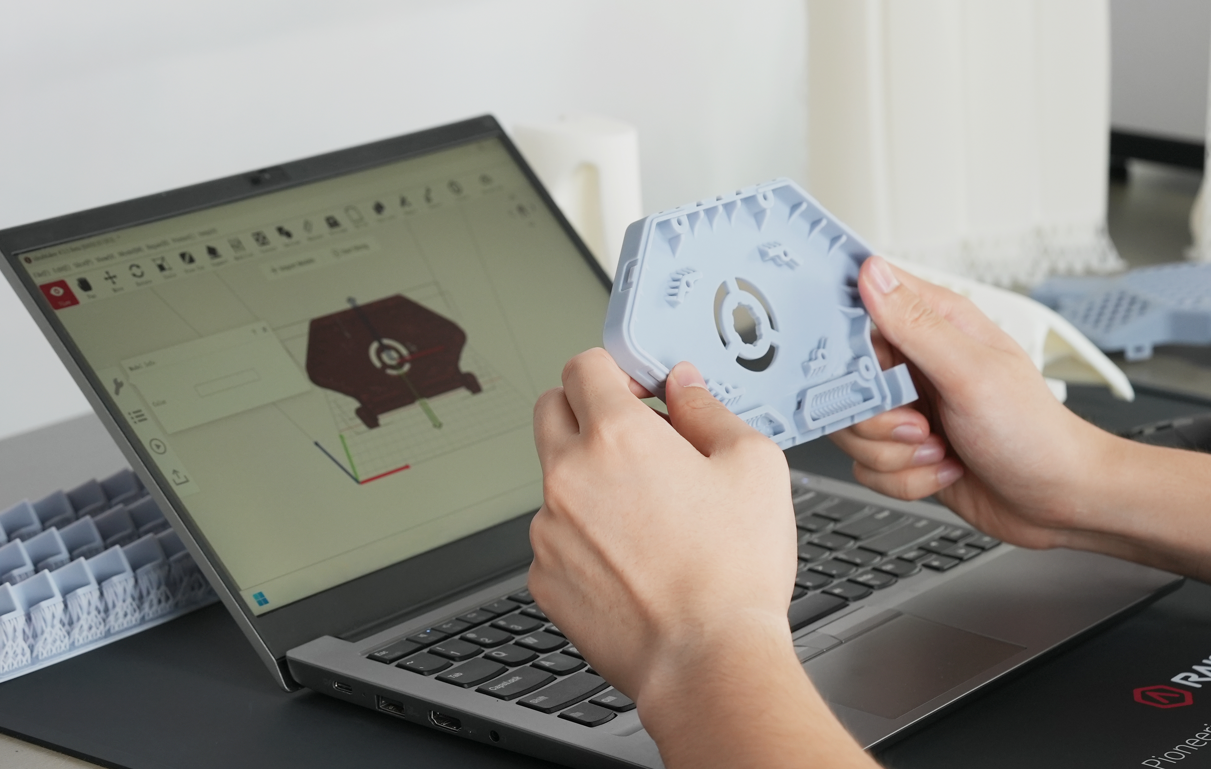 尼龙基碳纤维增强复合材料如何与3D打印结合优化壳体强度？